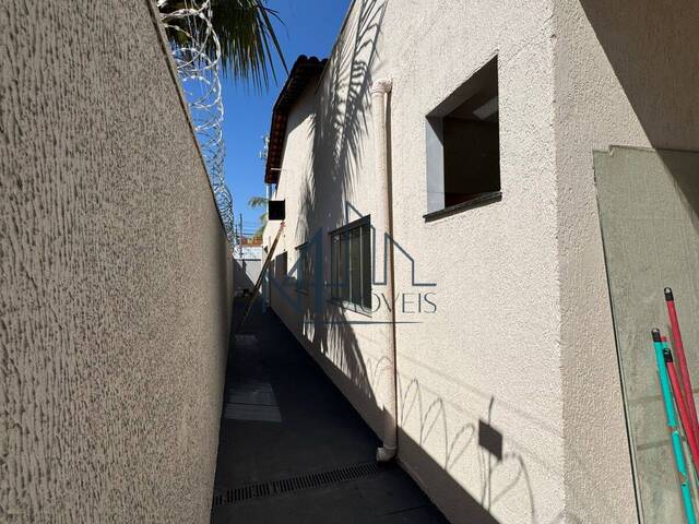 #2355 - Casa para Venda em Aparecida de Goiânia - GO - 3