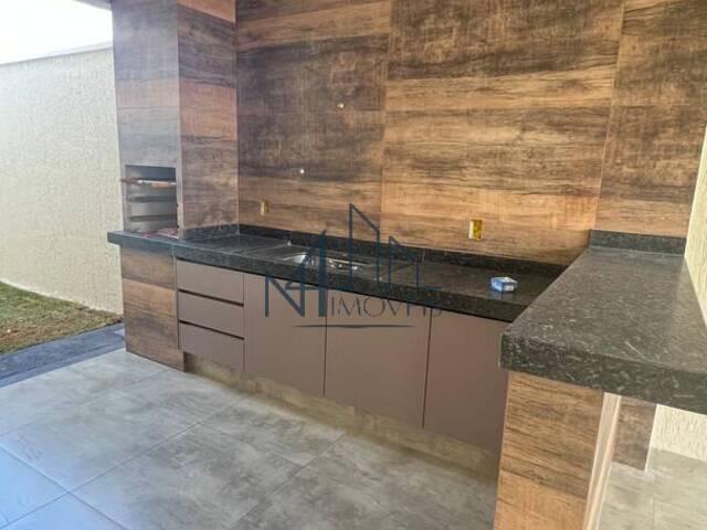 #2371-BI - Casa para Venda em Aparecida de Goiânia - GO