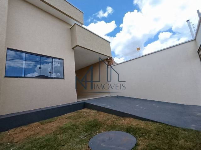 #2427 - Casa para Venda em Aparecida de Goiânia - GO - 2