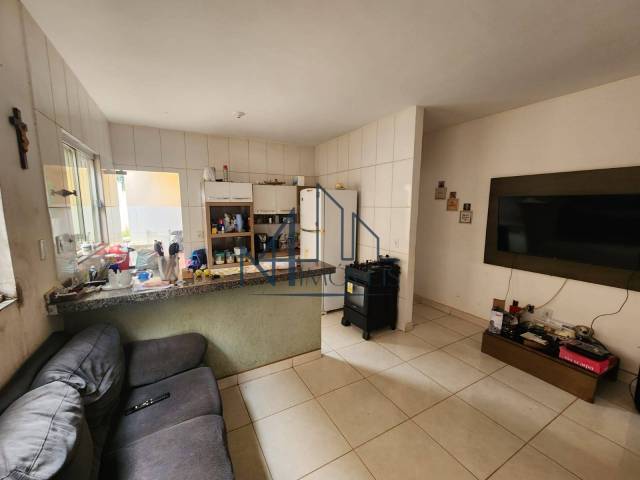 #2487 - Casa para Venda em Aparecida de Goiânia - GO - 3