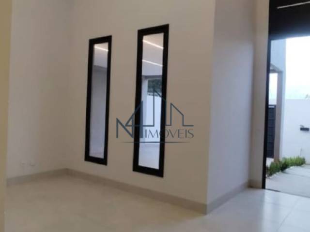 #2496 - Casa para Venda em Aparecida de Goiânia - GO - 2