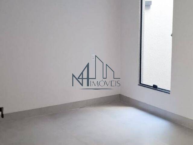 #2549 - Sobrado para Venda em Aparecida de Goiânia - GO - 3