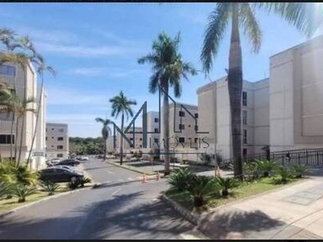 #2567 - Apartamento para Venda em Aparecida de Goiânia - GO - 2