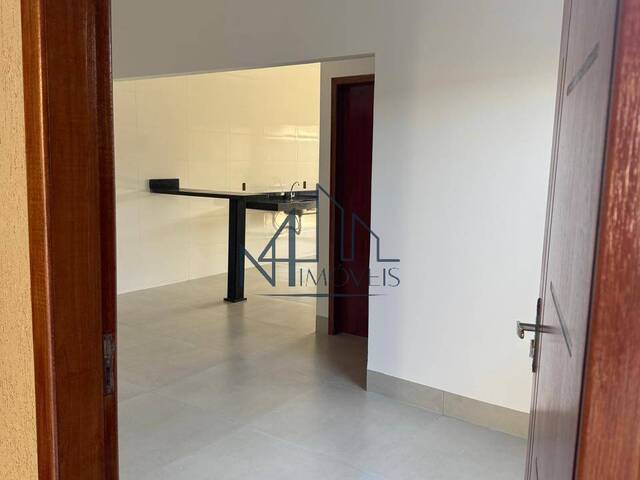 #2574 - Casa para Venda em Aparecida de Goiânia - GO - 3