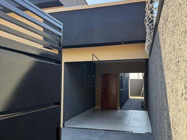 #2574 - Casa para Venda em Aparecida de Goiânia - GO - 2
