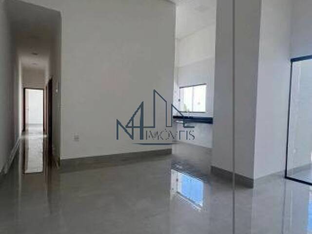 Casa para Venda em Senador Canedo - 5