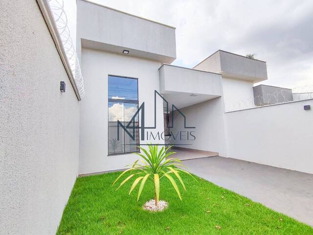 #2584 - Casa para Venda em Aparecida de Goiânia - GO - 2