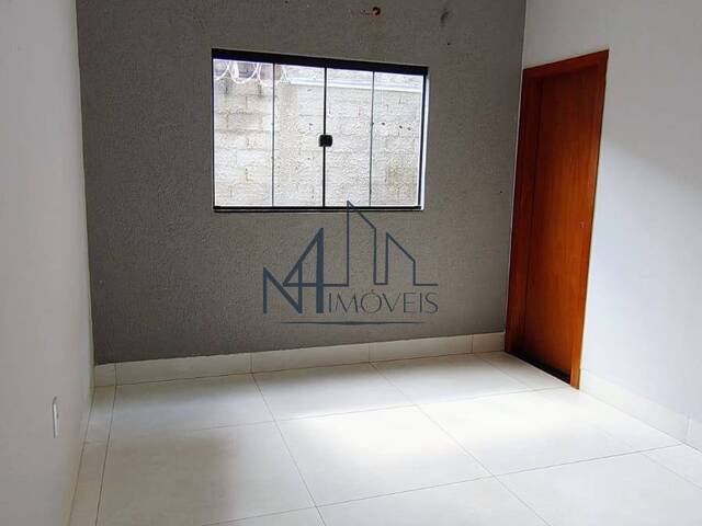 #2595 - Casa para Venda em Aparecida de Goiânia - GO - 2