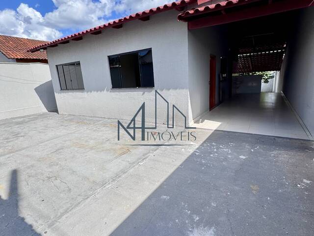 #2602-BI - Casa para Venda em Aparecida de Goiânia - GO - 2
