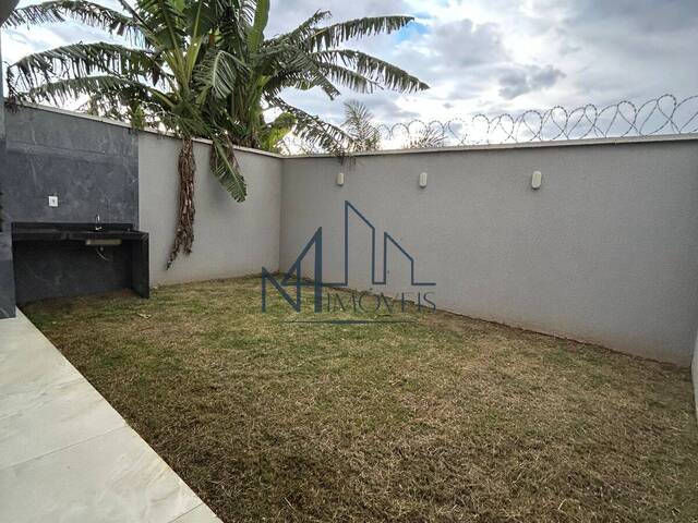 #2632 - Casa para Venda em Aparecida de Goiânia - GO