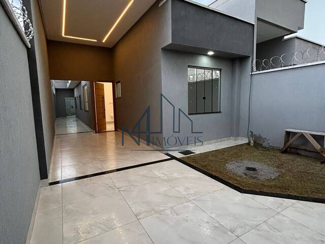 #2632 - Casa para Venda em Aparecida de Goiânia - GO