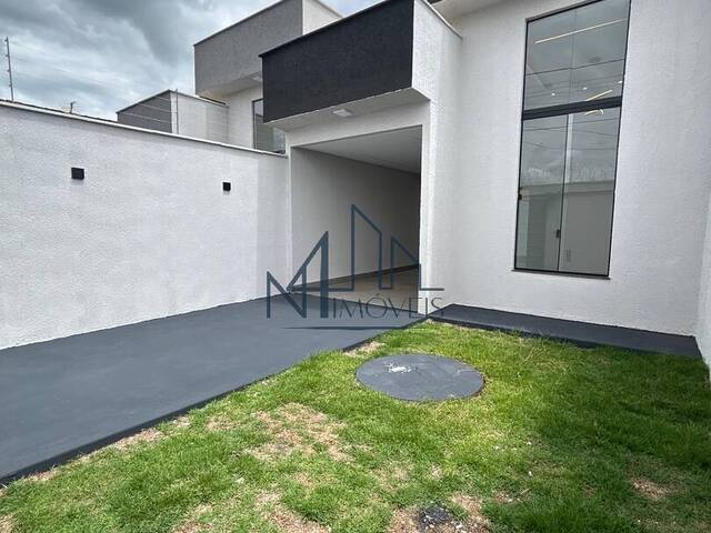 #2634 - Casa para Venda em Aparecida de Goiânia - GO - 2