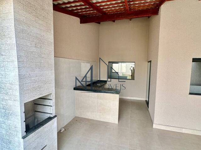 #1877 - Casa para Venda em Aparecida de Goiânia - GO