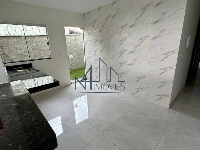 #2322 - Casa para Venda em Aparecida de Goiânia - GO