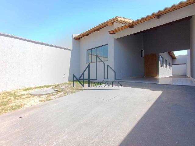 #2422 - Casa para Venda em Aparecida de Goiânia - GO - 1